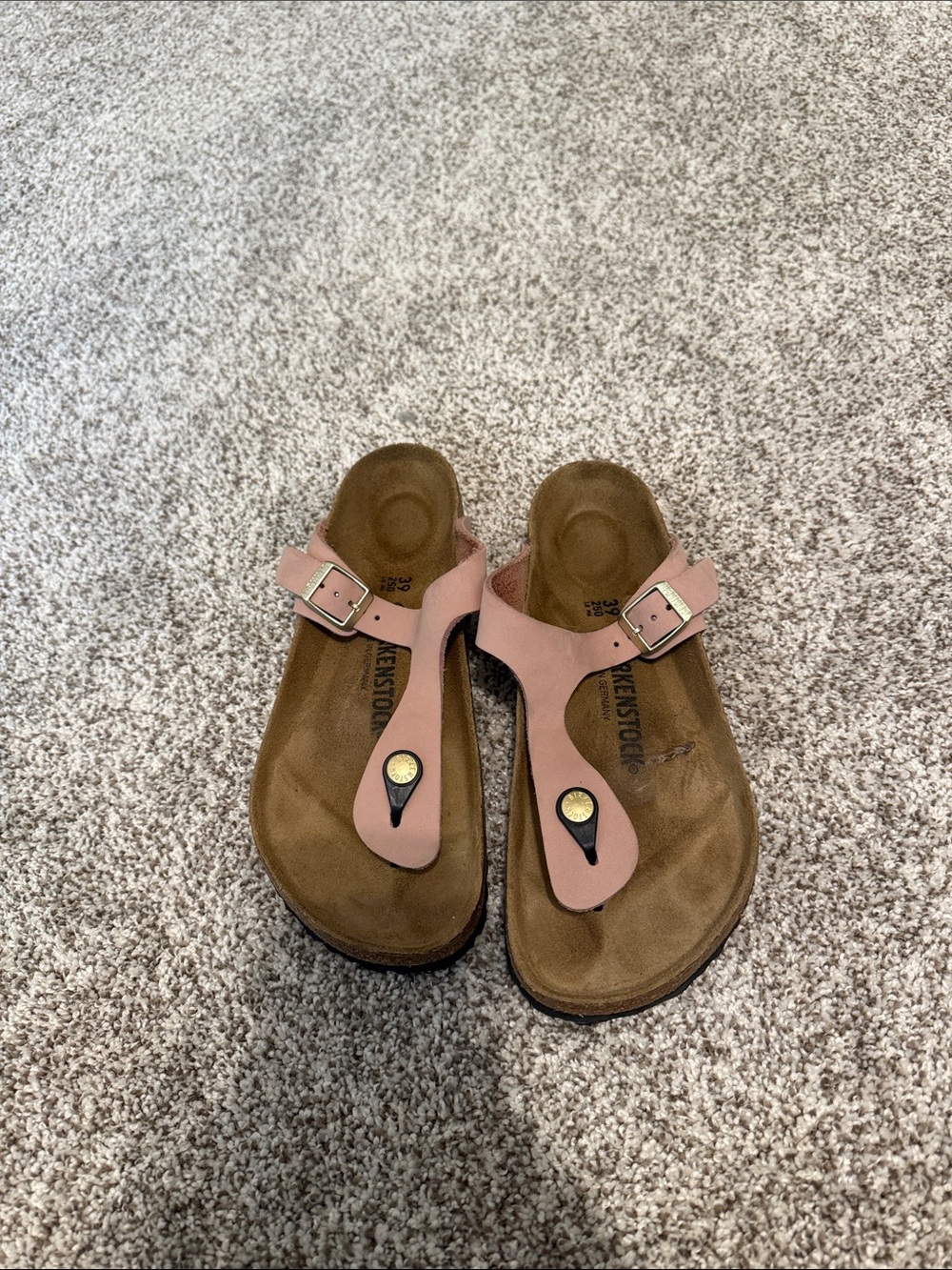 Birkenstock Women’s Gizeh Thong Sandals in Pink